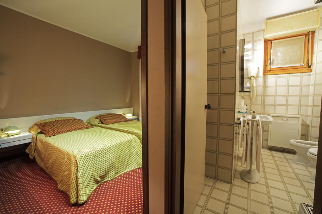 Hotel I Diamanti Garlasco Rom bilde